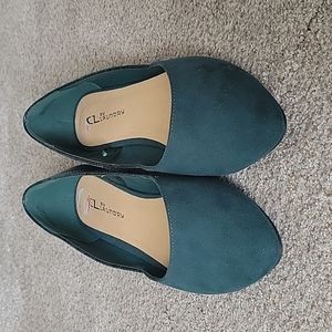 Hunter green flats